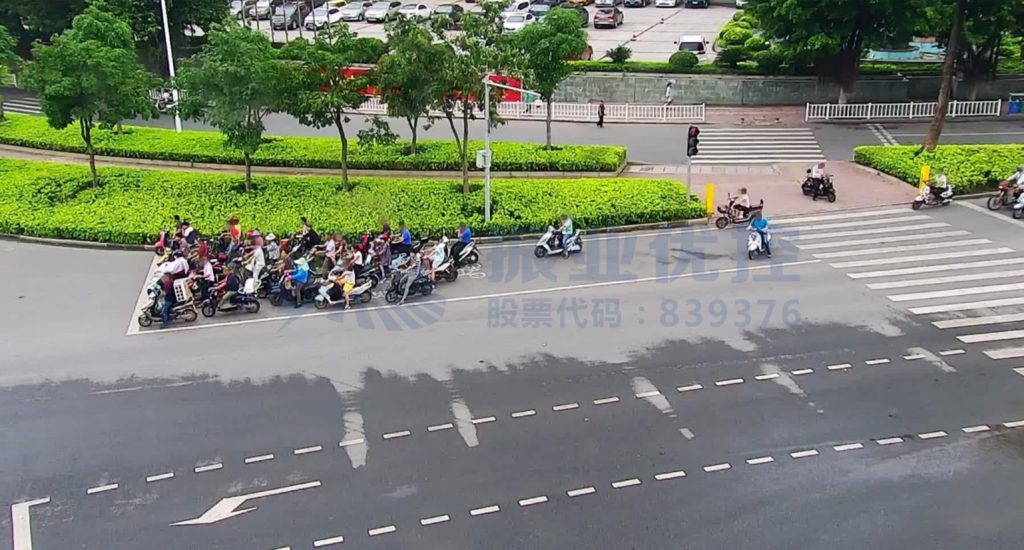 圖2 非機動車待行區(qū)設(shè)置圖
