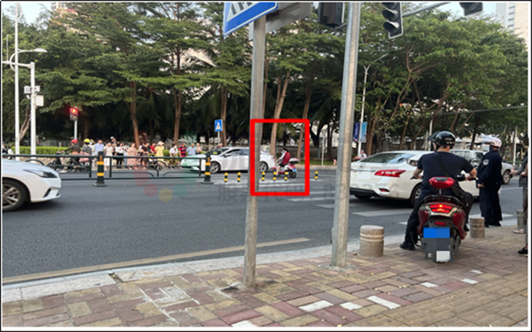 圖3 行人與機(jī)動(dòng)車沖突
